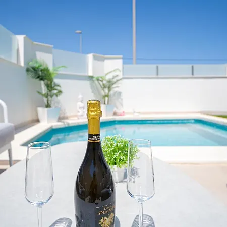 Villa Jade Villa *